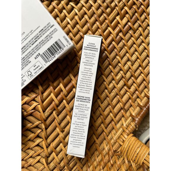 Bare Minerals Makeup Bundle - Picture 5 of 5